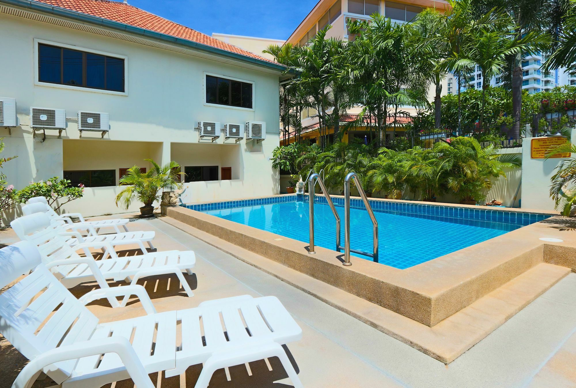 Ashford Villas Cosy Beach Pattaya Eksteriør bilde
