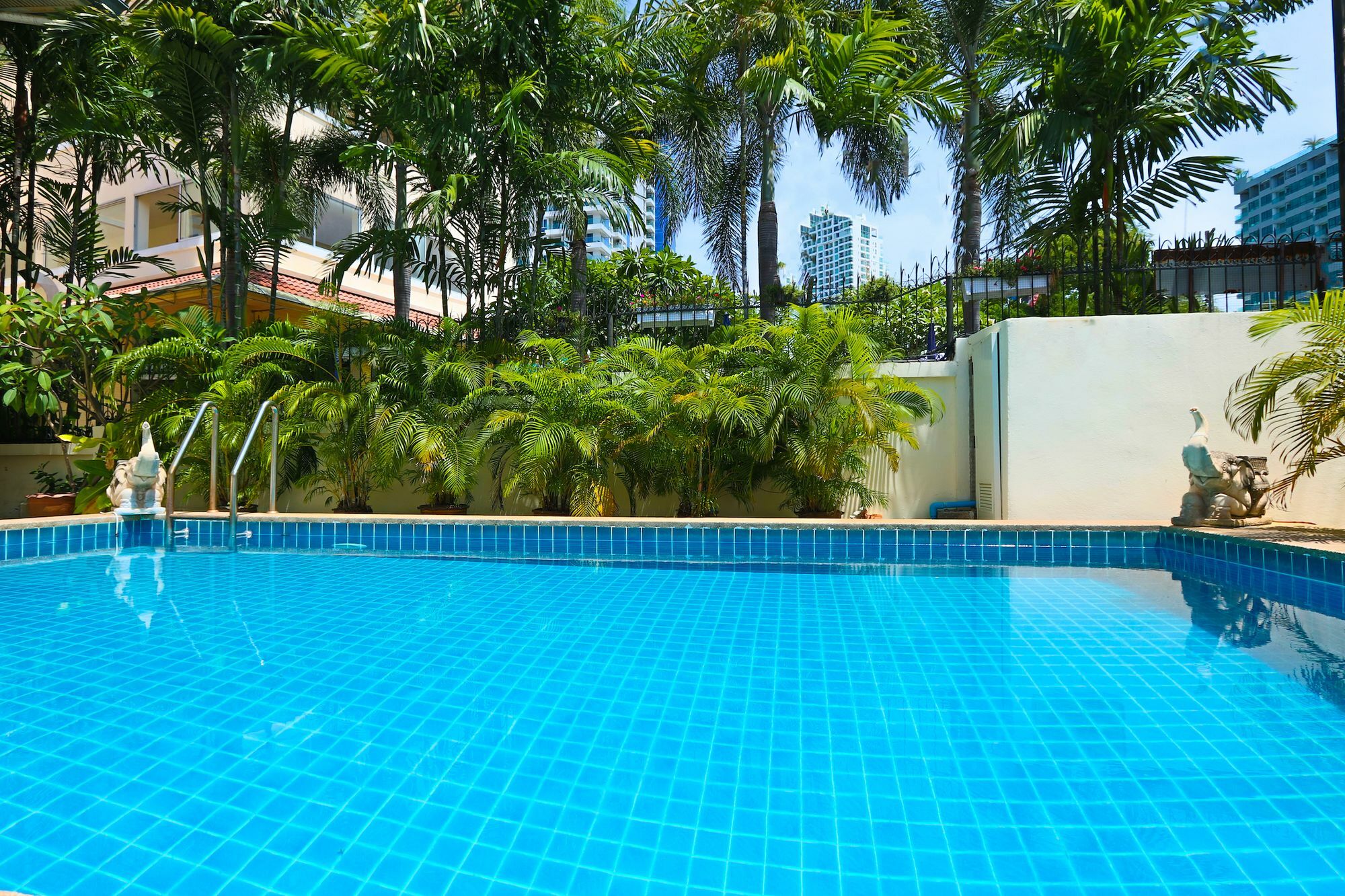 Ashford Villas Cosy Beach Pattaya Eksteriør bilde